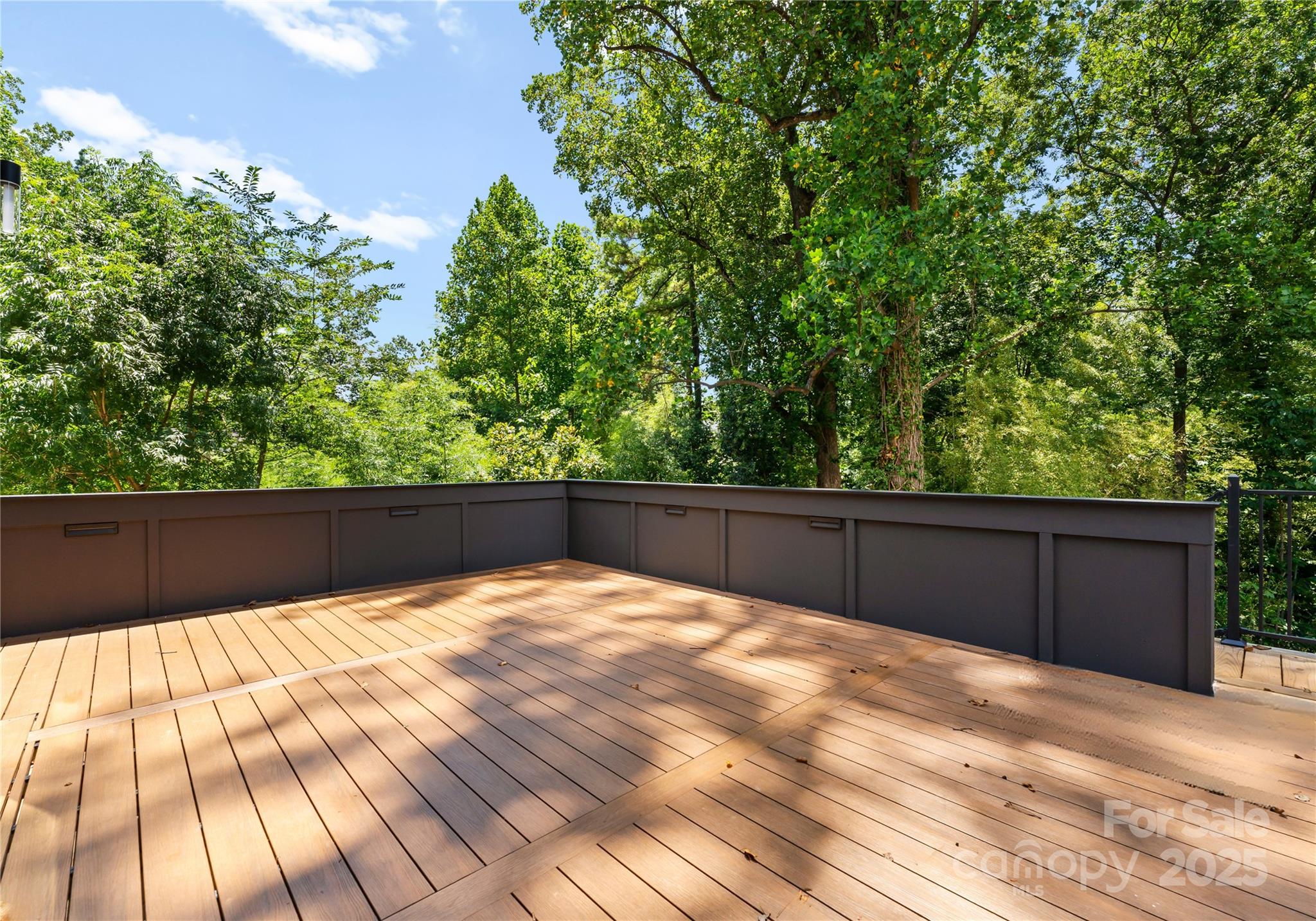1725 Seifert Circle