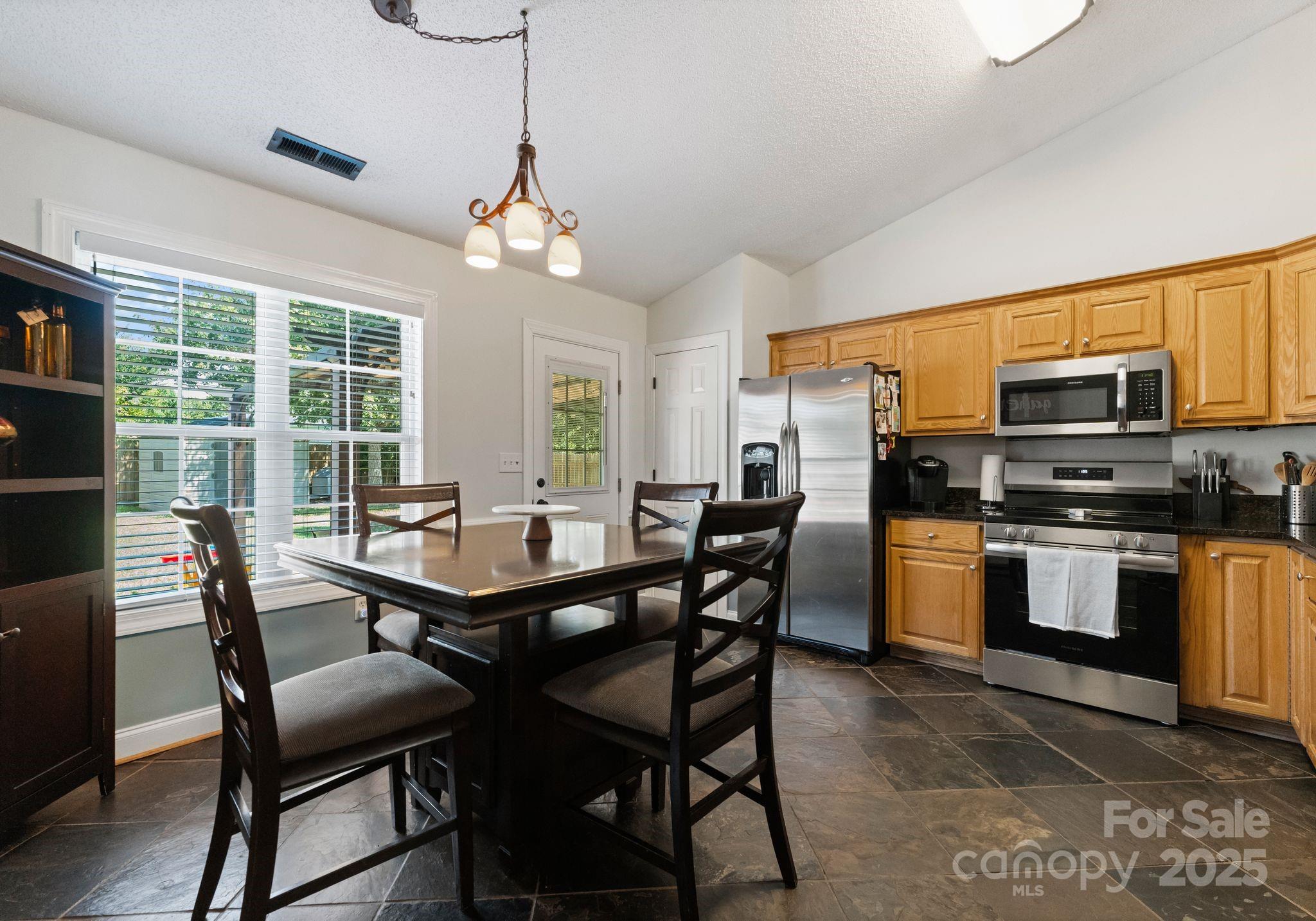 1517 Battle Lane