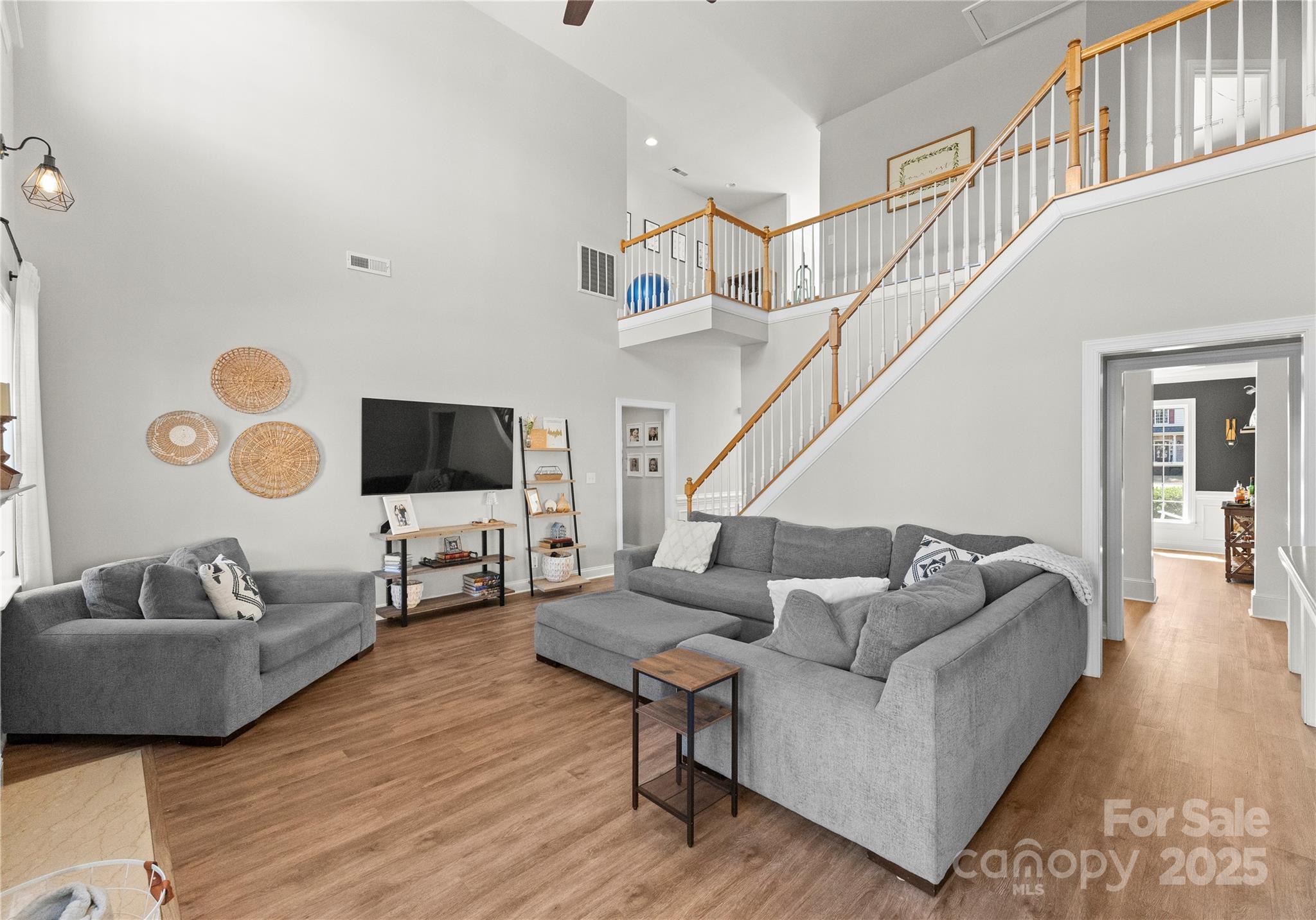 2004 Crismark Drive