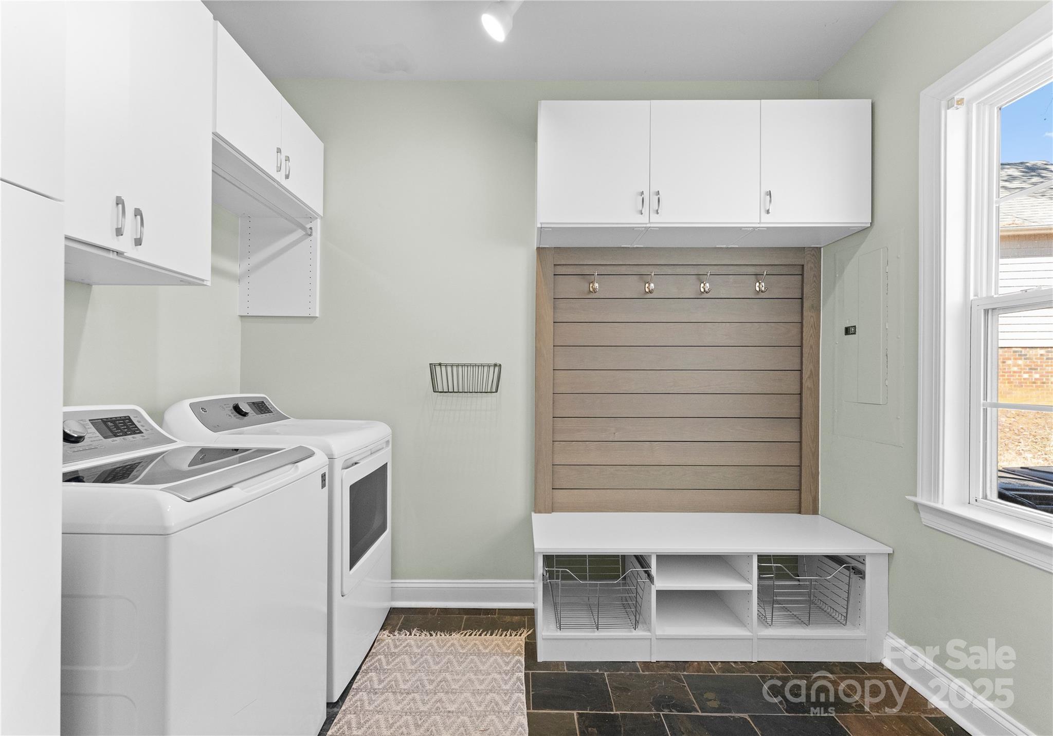 2004 Crismark Drive