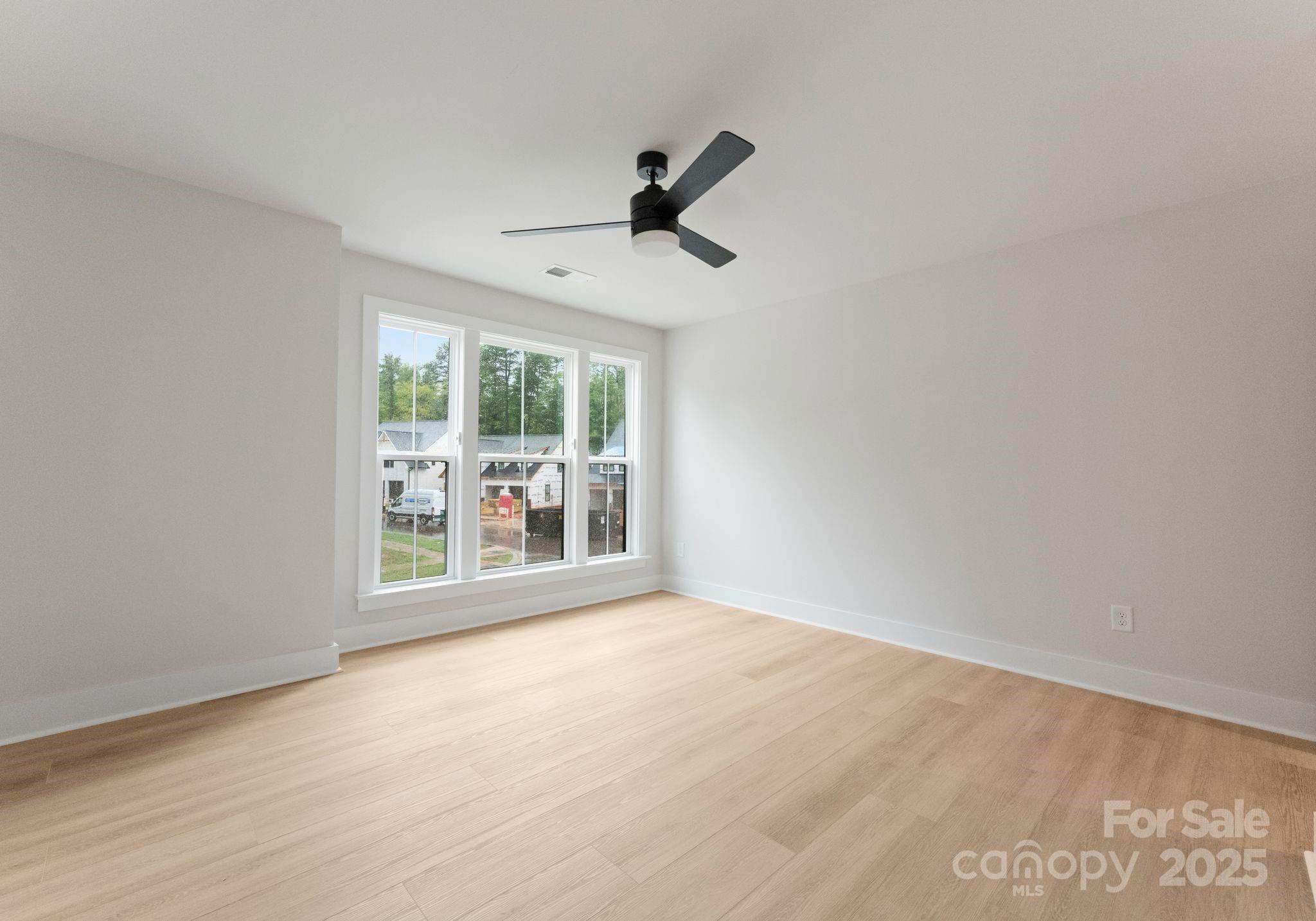 3005 Kinger Lane