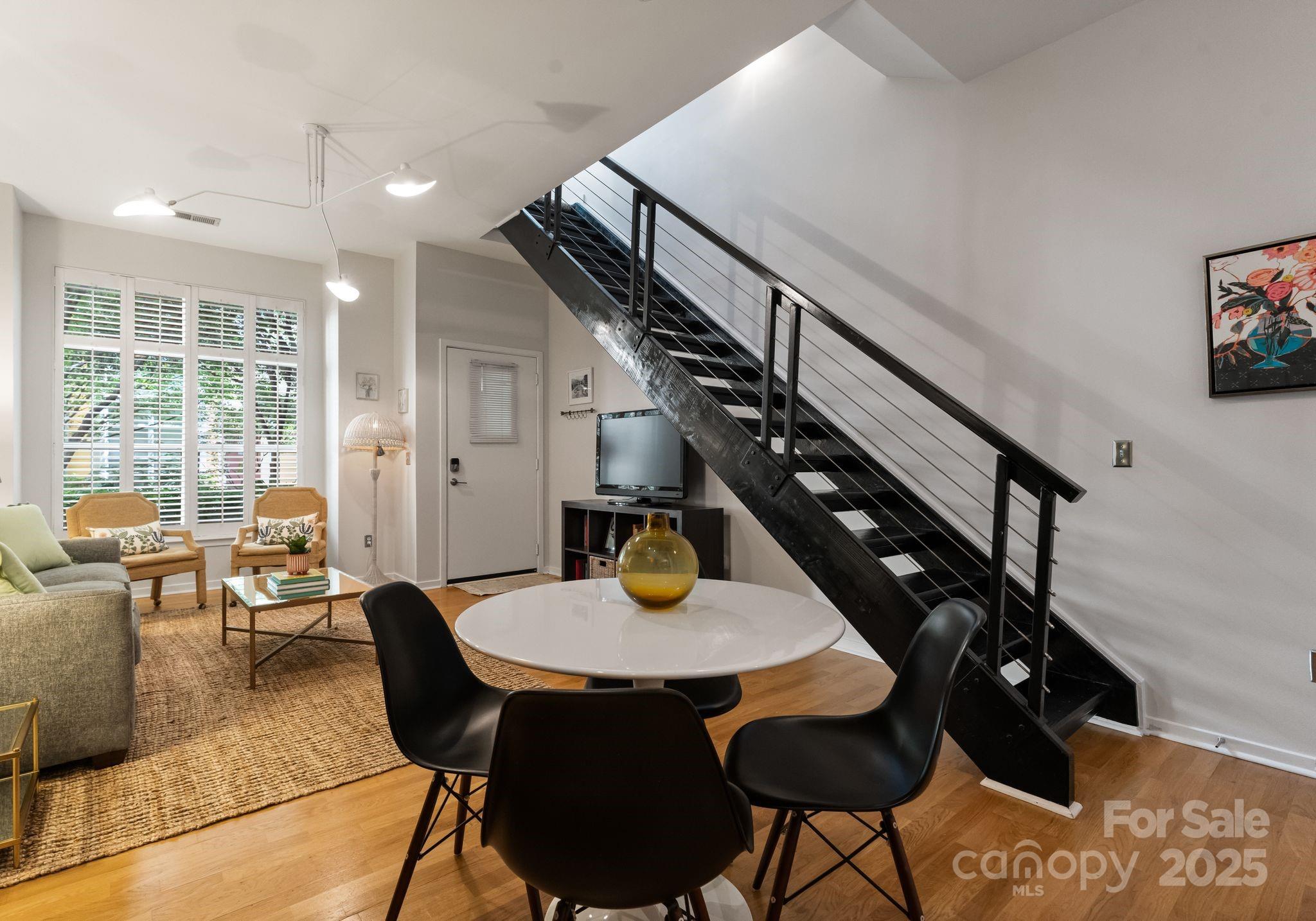 2125 Southend Drive Unit: 132