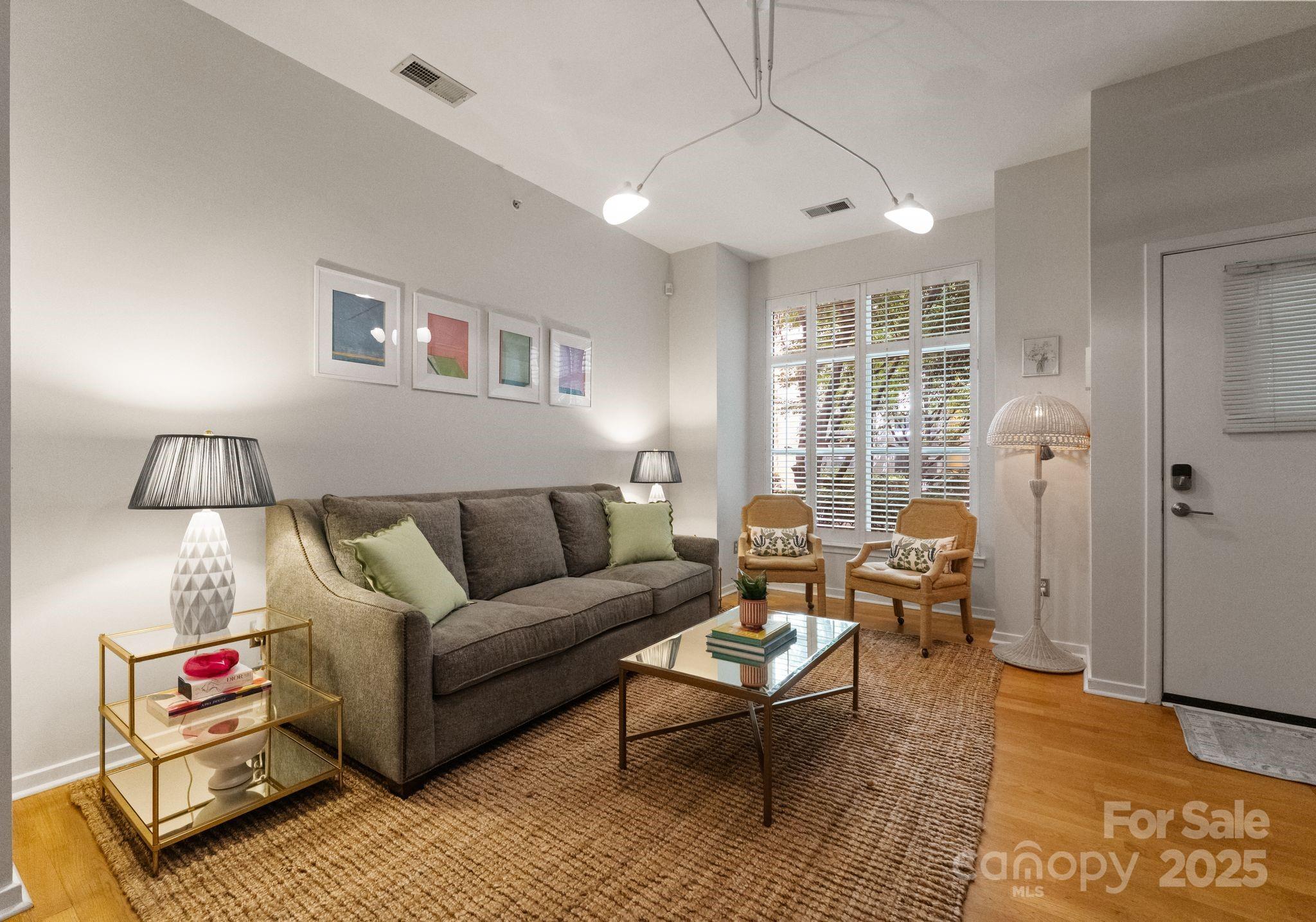 2125 Southend Drive Unit: 132