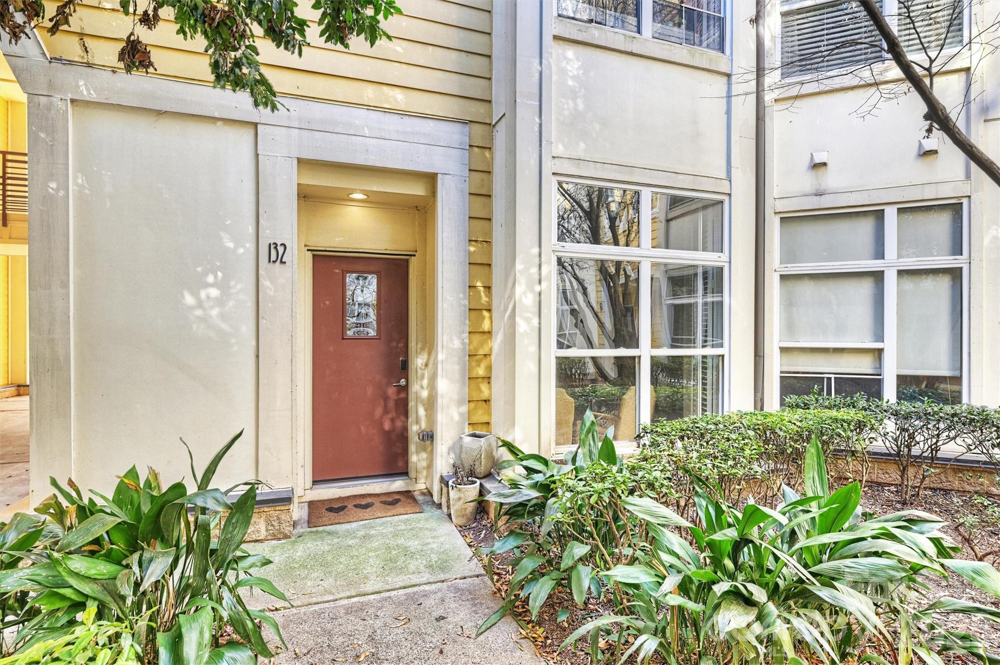 2125 Southend Drive Unit: 132