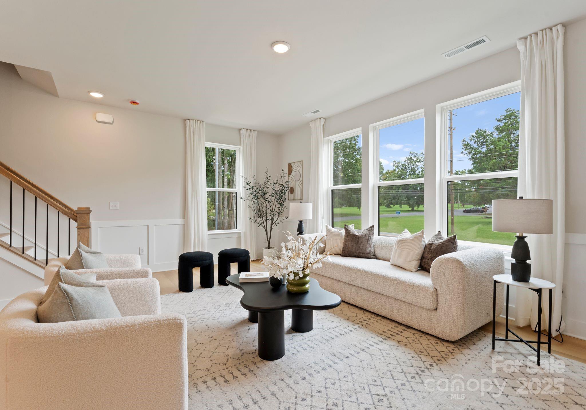 1535 W Rocky River Road