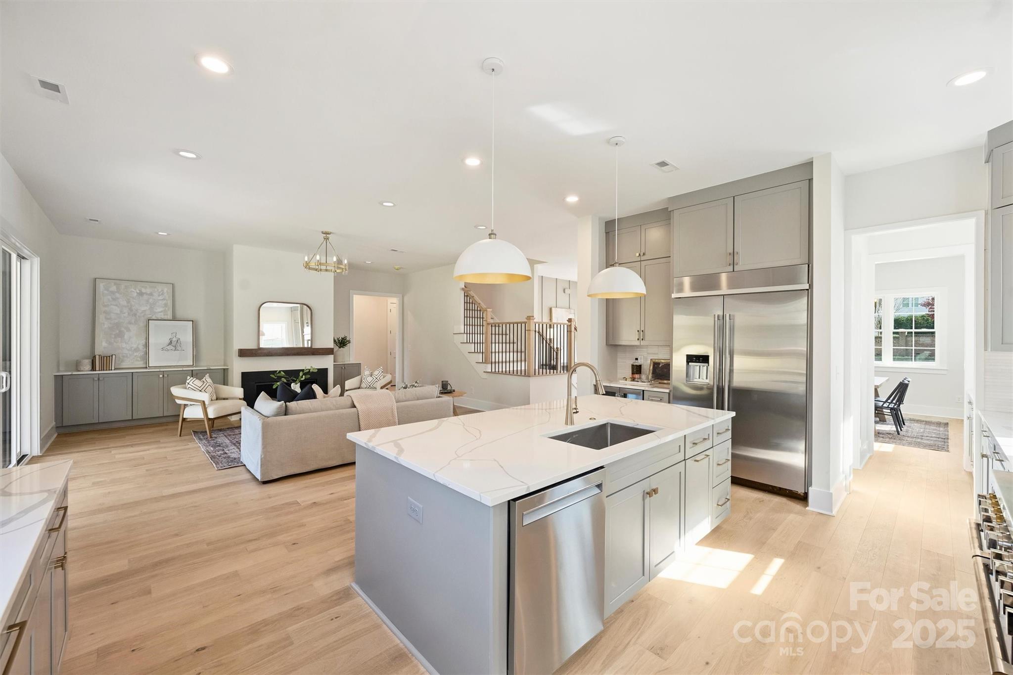 571 Lyttleton Drive