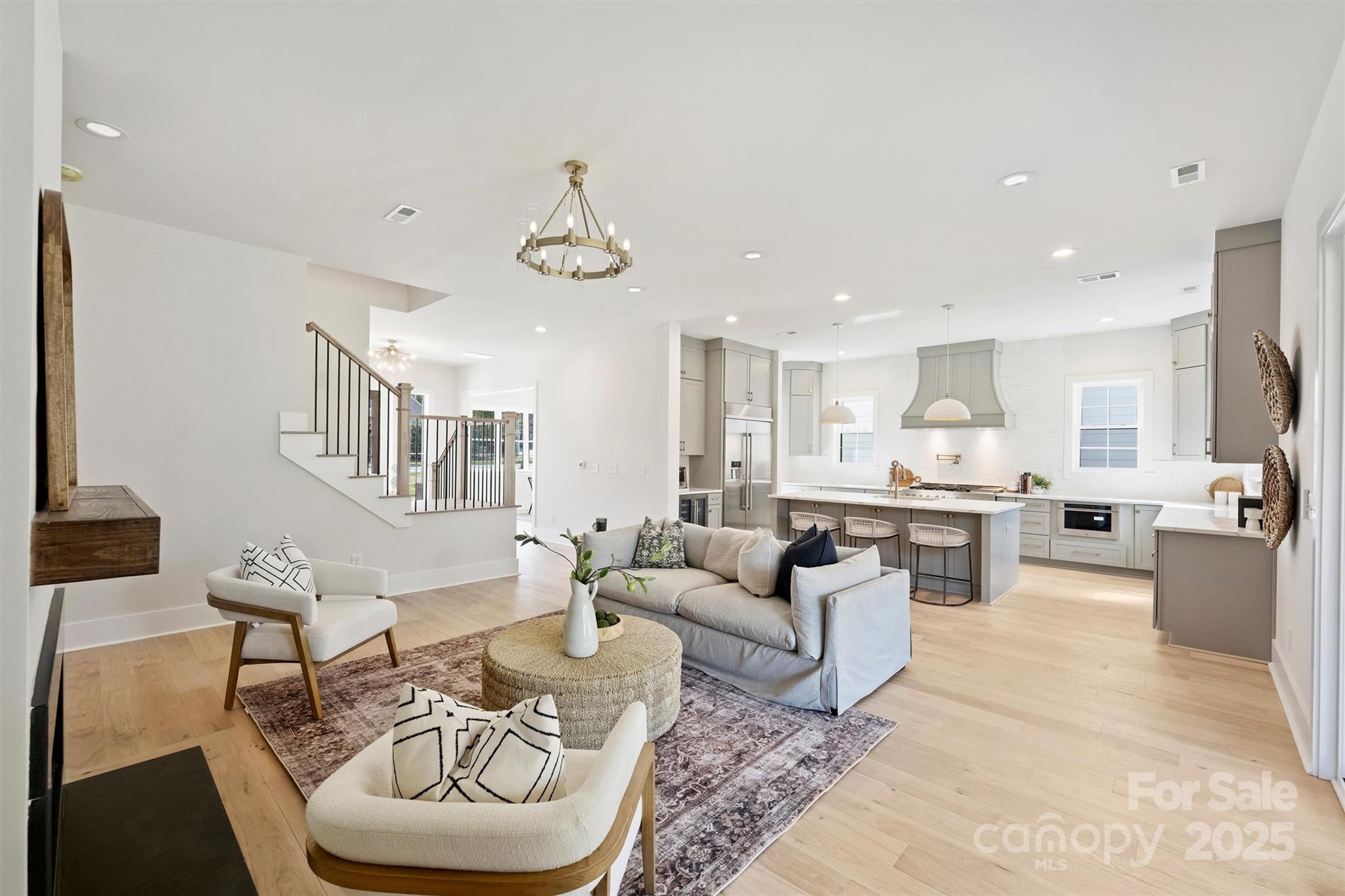 571 Lyttleton Drive