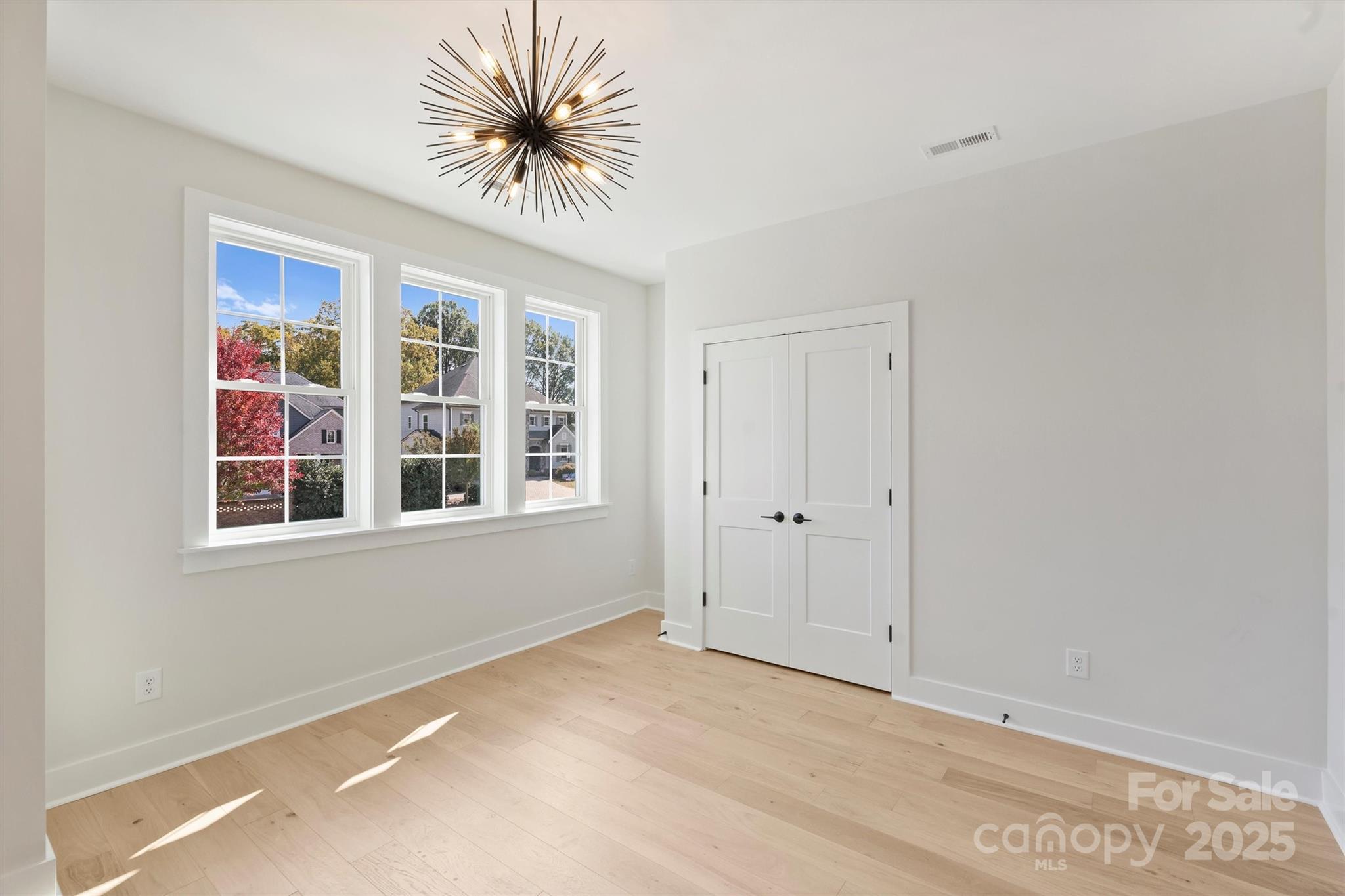 571 Lyttleton Drive