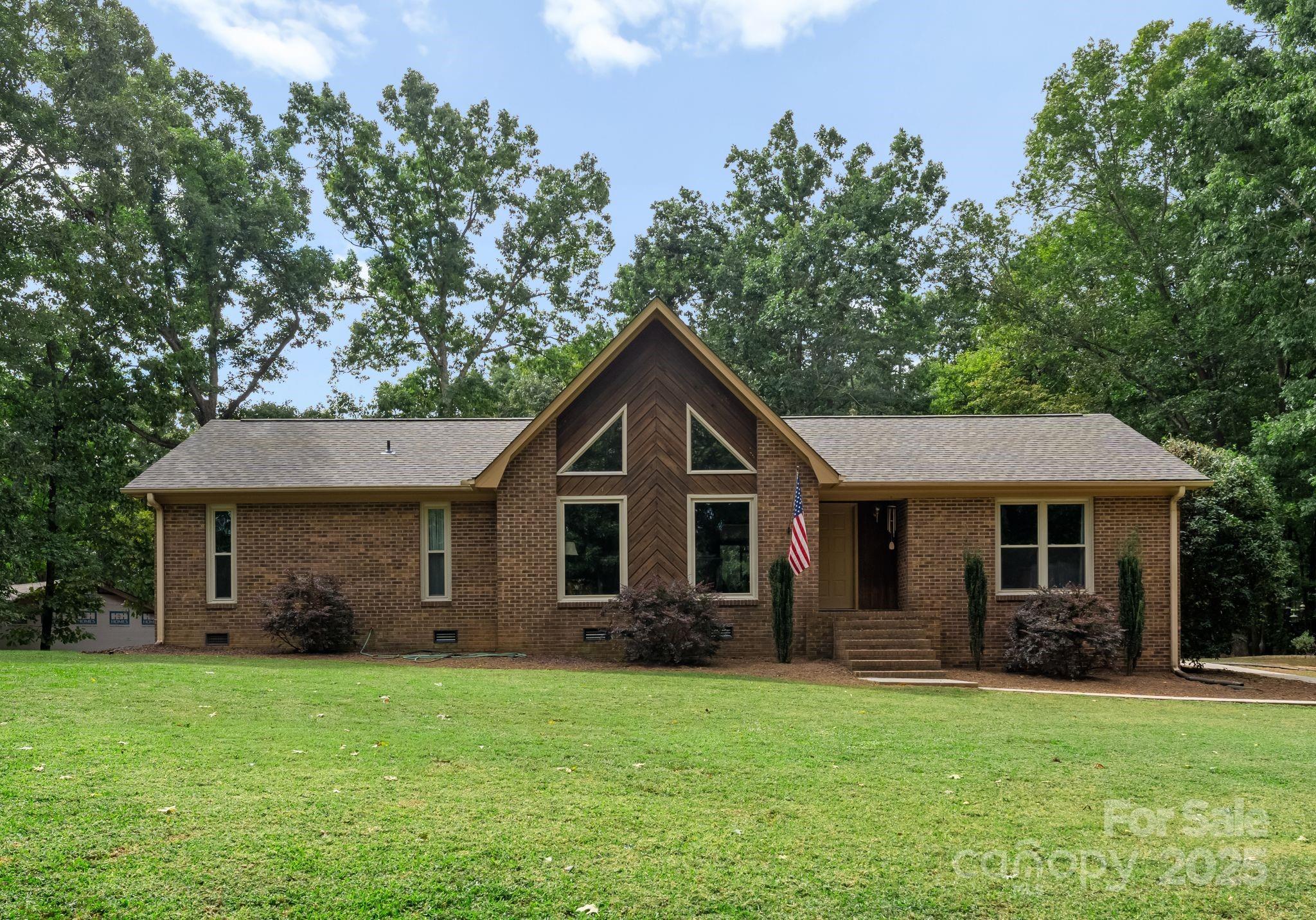 5008 Edith Oak Lane