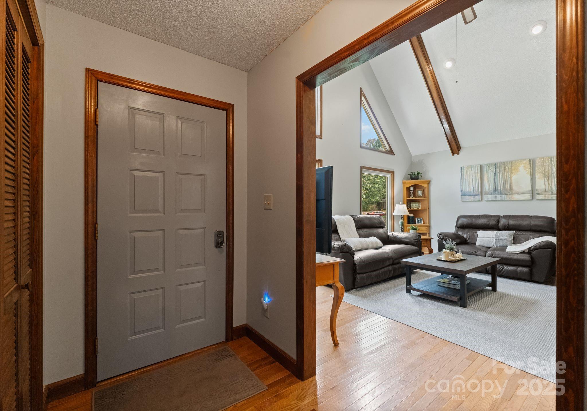5008 Edith Oak Lane