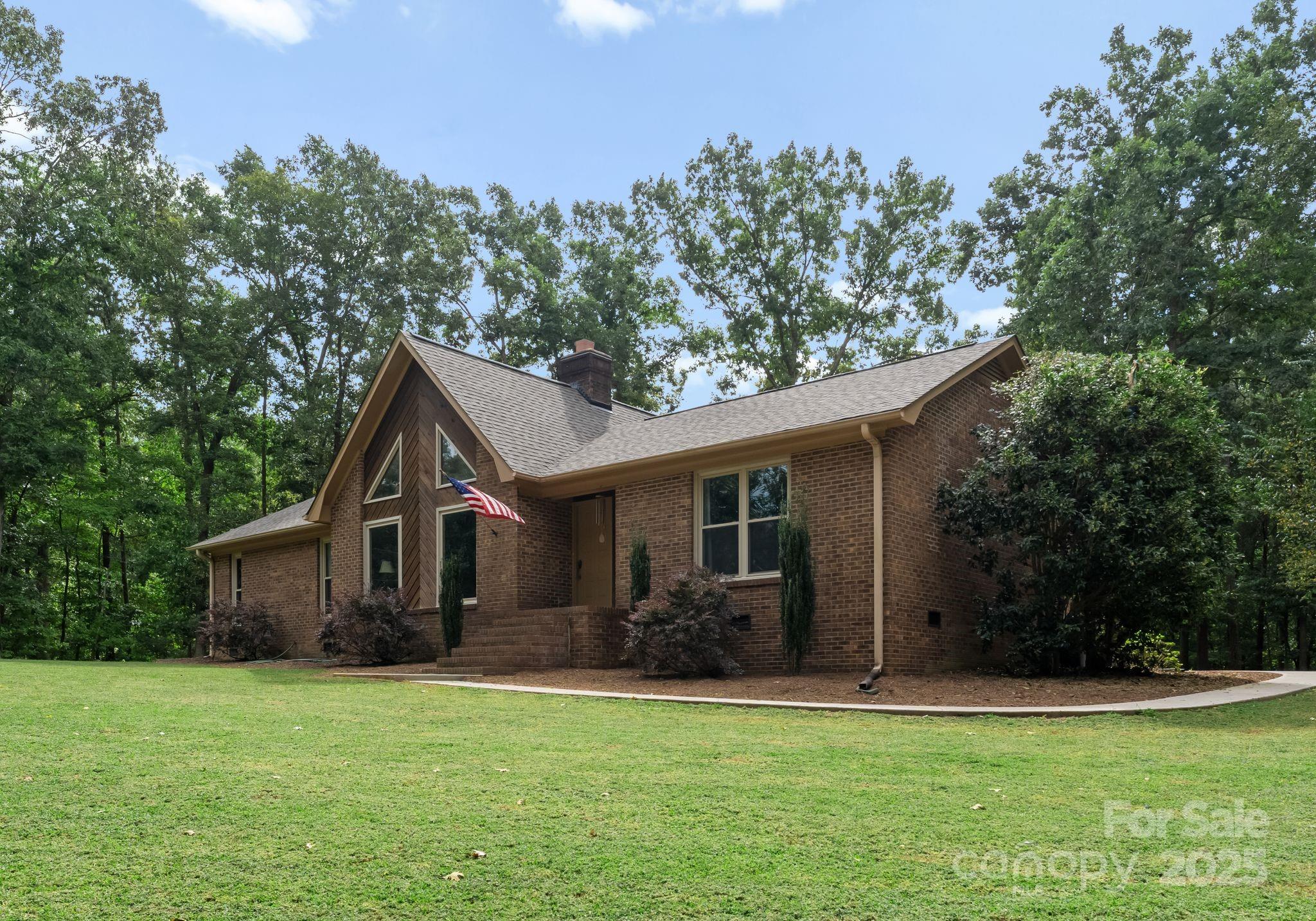 5008 Edith Oak Lane
