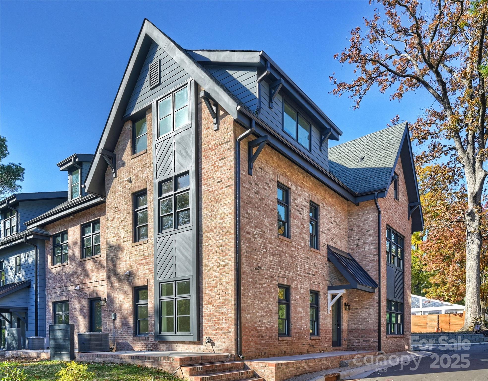 1724 Belvedere Avenue