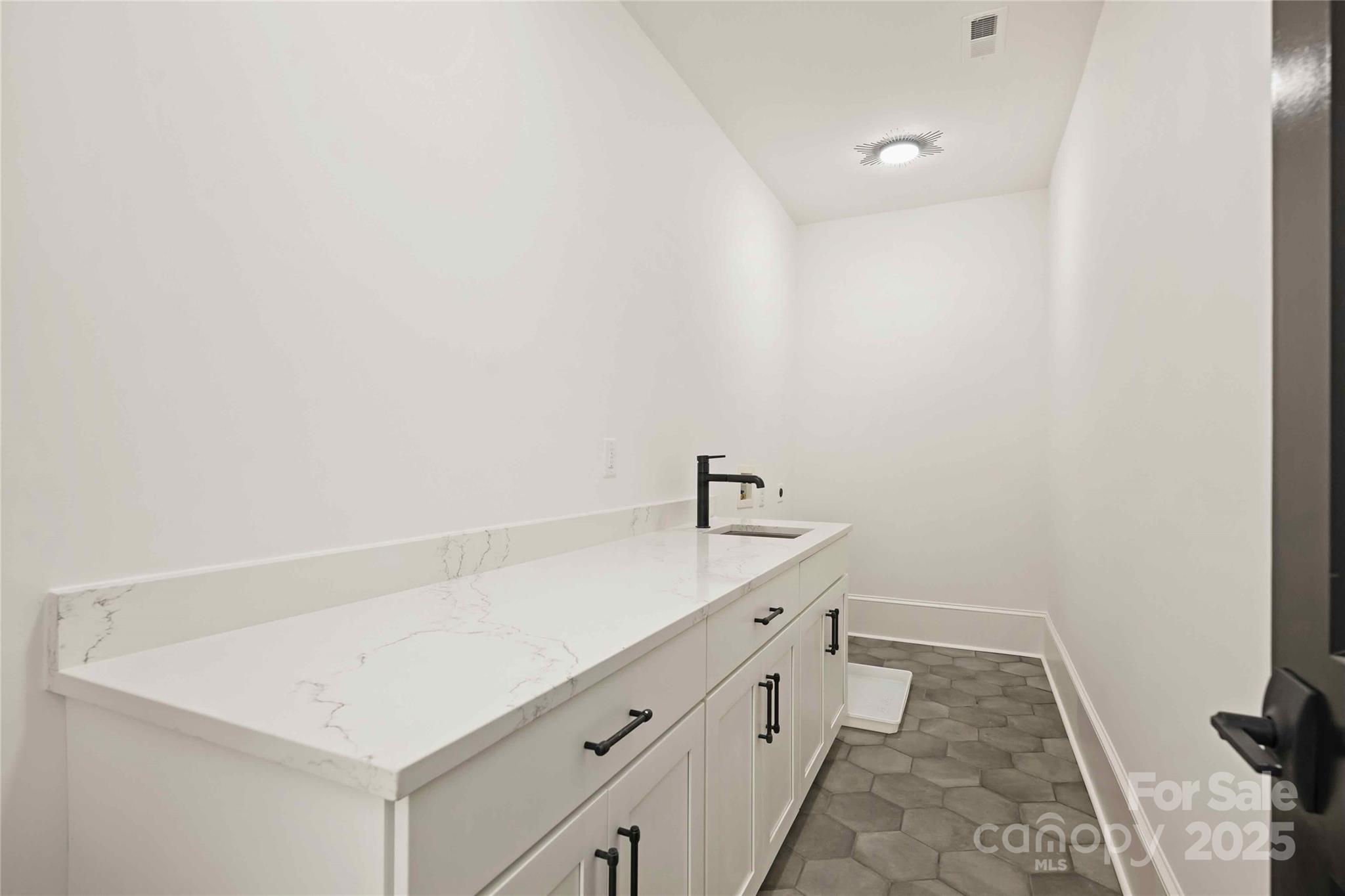 7010 Chateau Bordeaux Lane