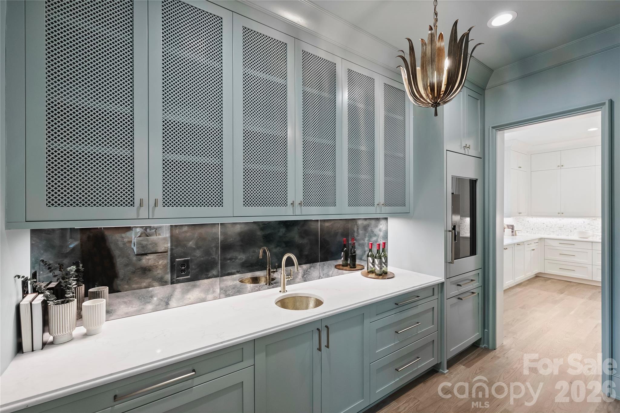 2739 Idlewood Circle