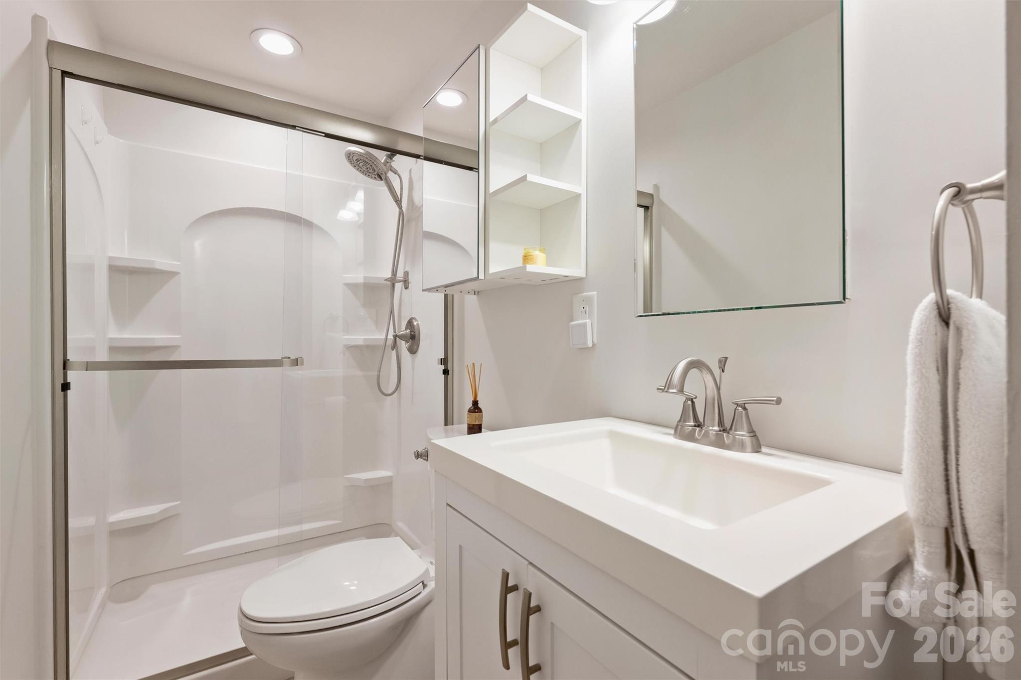 6021 Carpenter Drive