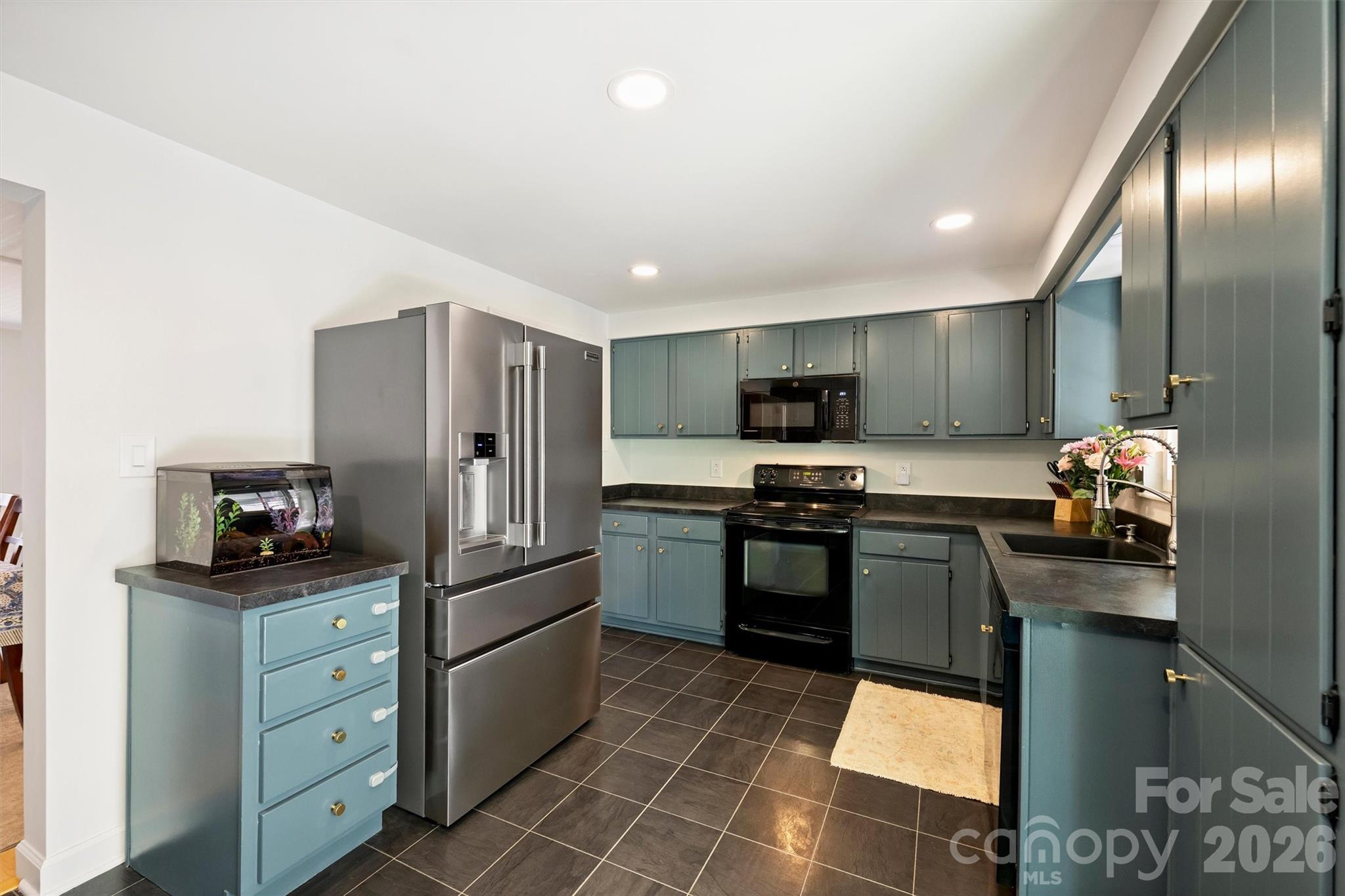 6021 Carpenter Drive