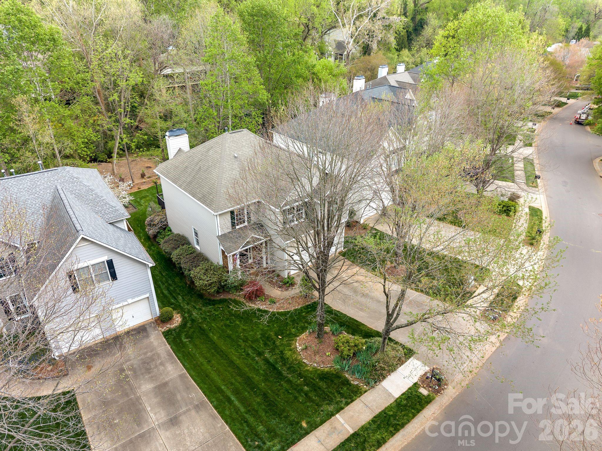 2112 Sablewood Drive