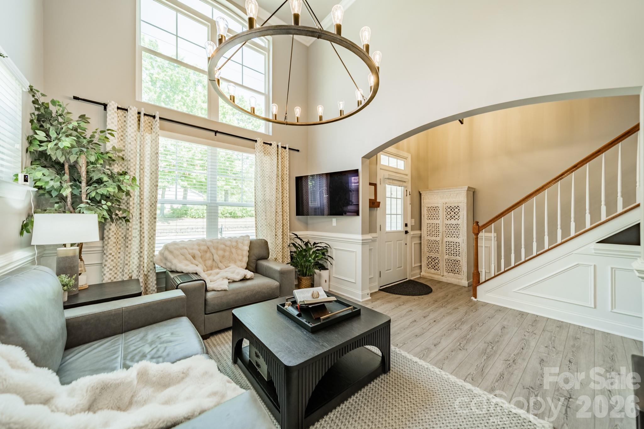 1204 Woodglen Lane