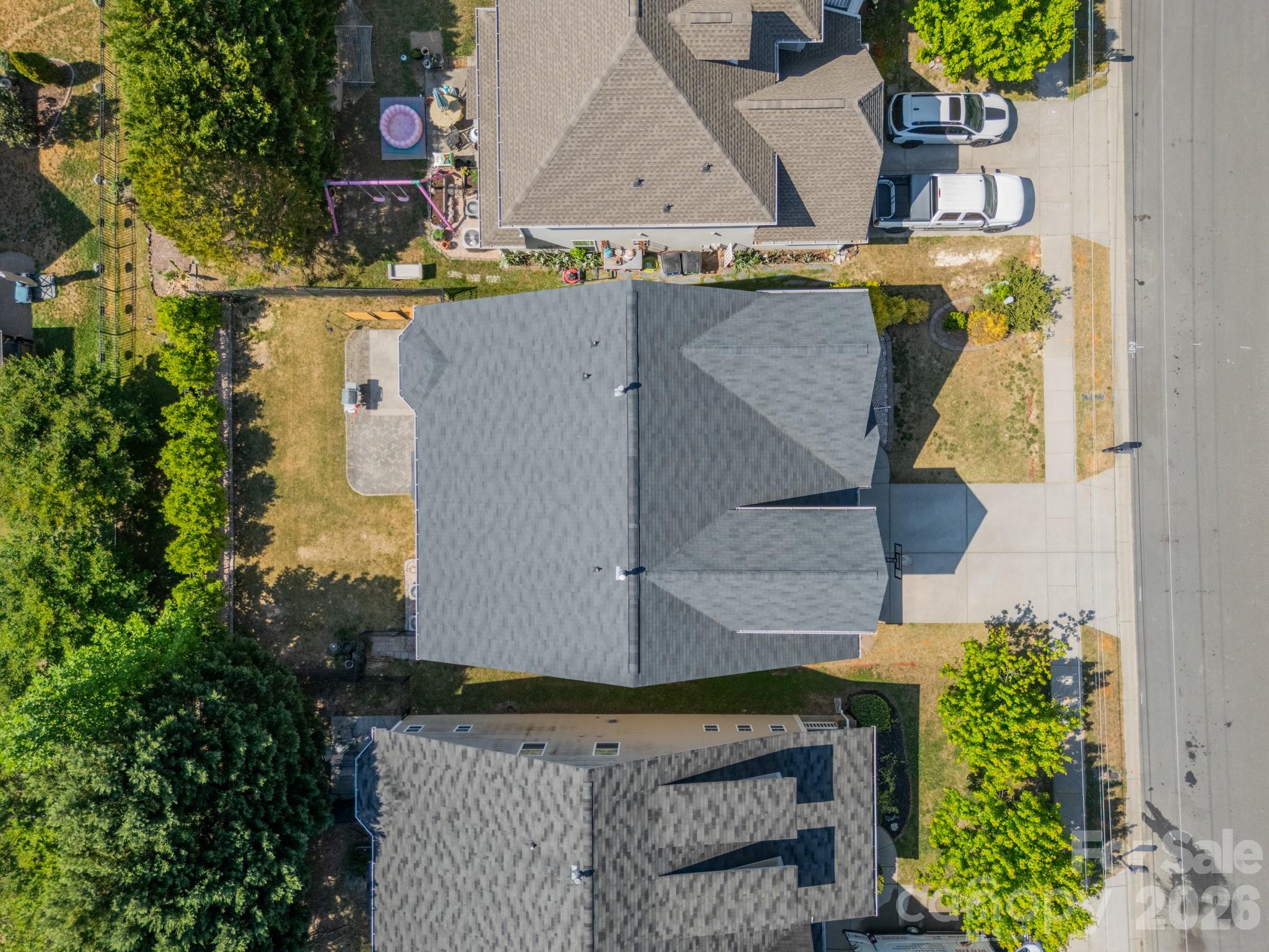 1204 Woodglen Lane