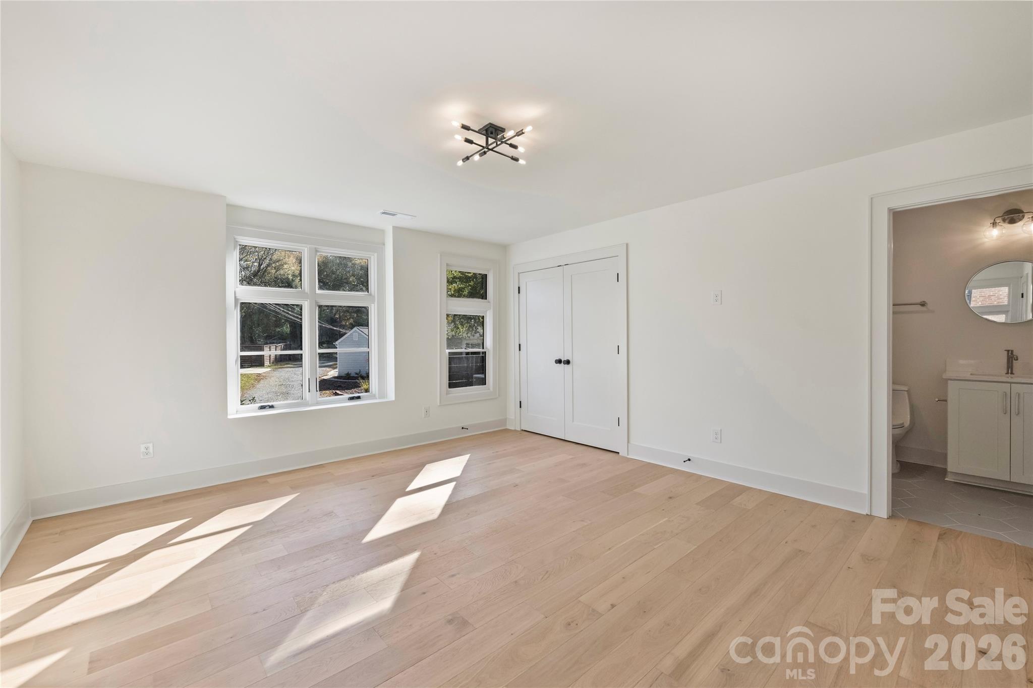 2027 Thurmond Place