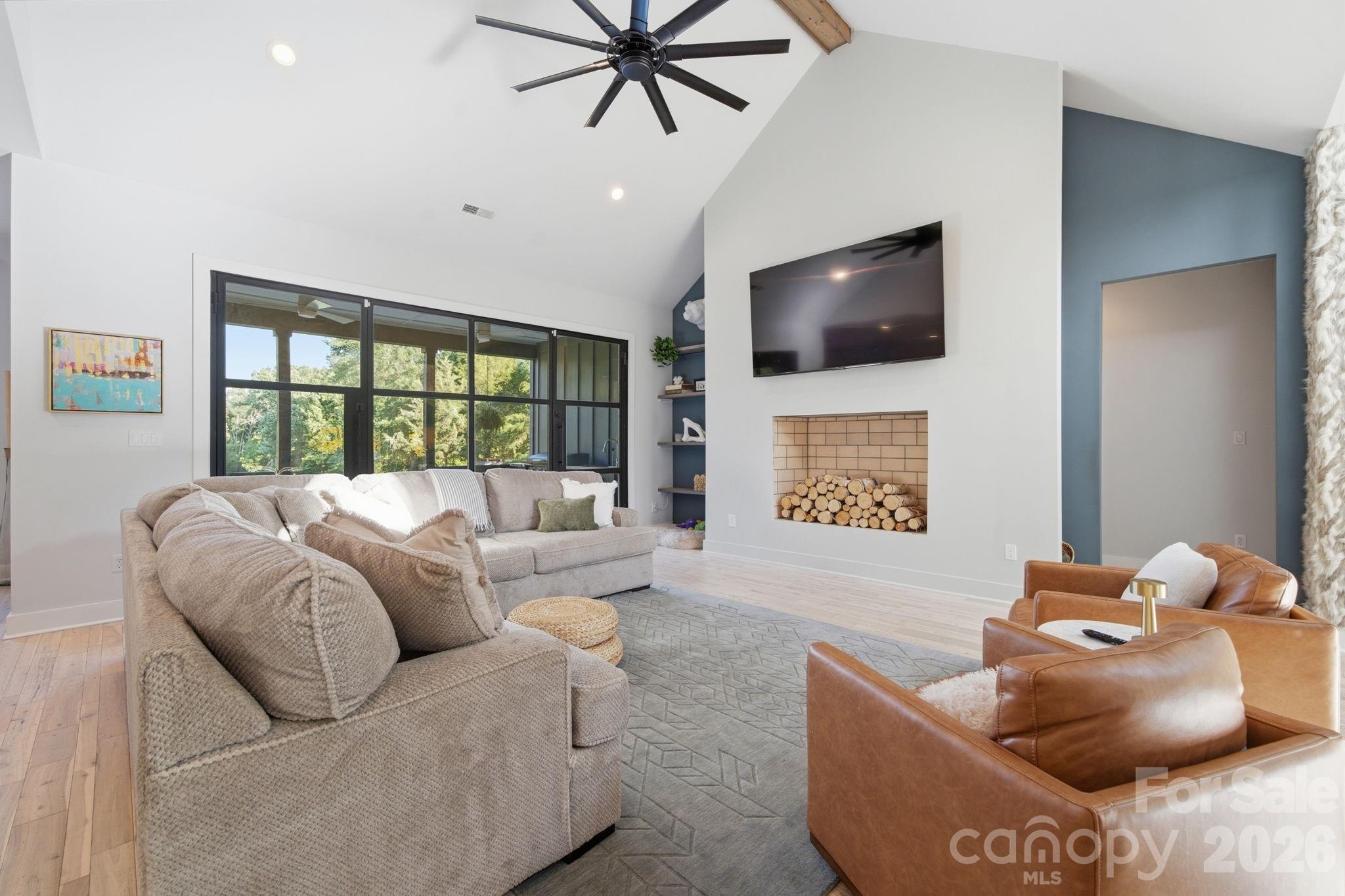 6816 W Duncan Road