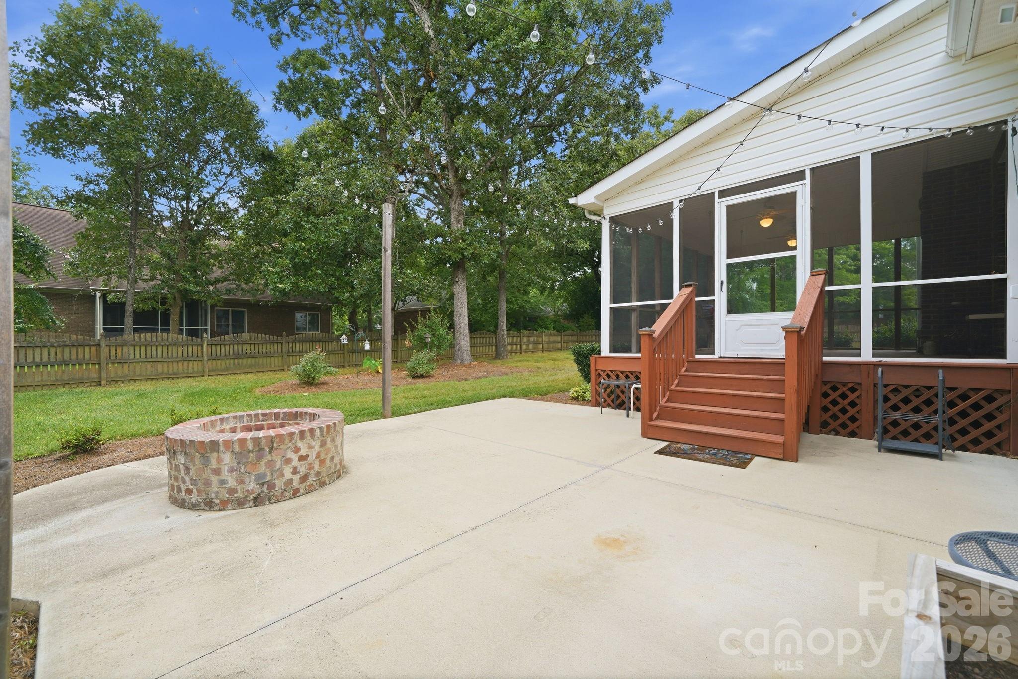 1423 Porch Swing Lane