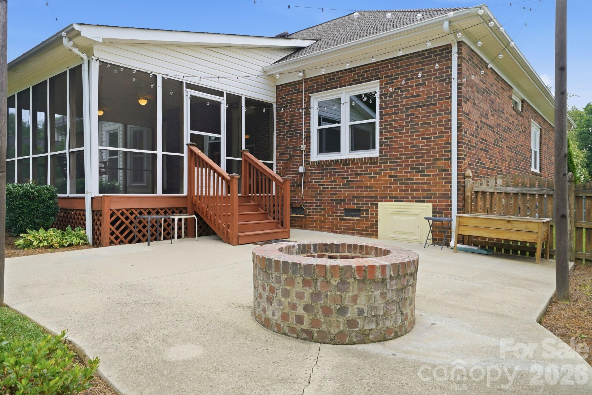 1423 Porch Swing Lane