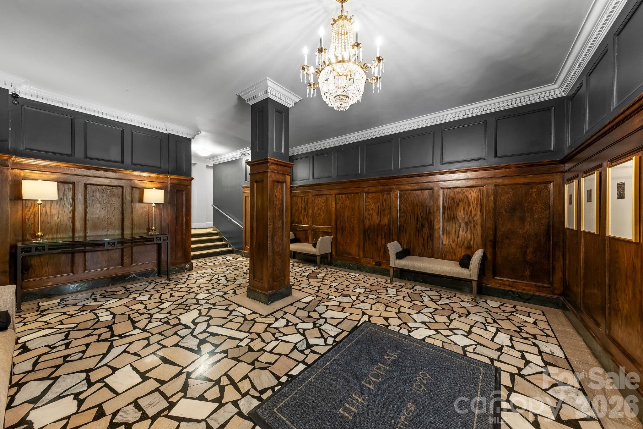 301 W 10th Street Unit: 407