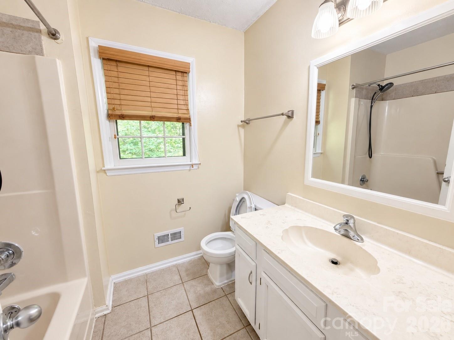1425 Longbrook Drive