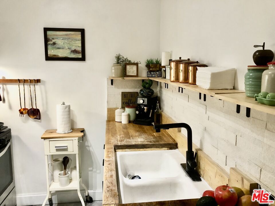 815 Pacific Avenue Unit: 9