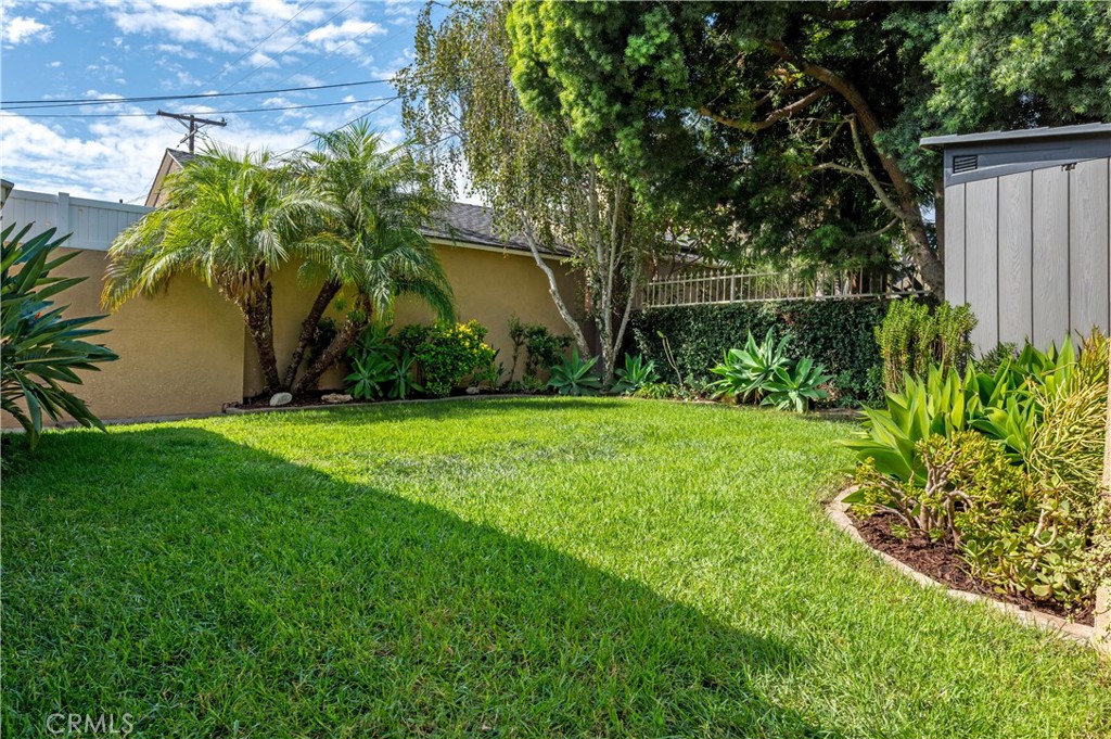 6923 E Keynote Street