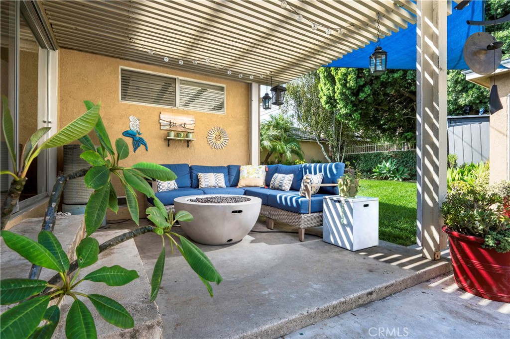 6923 E Keynote Street