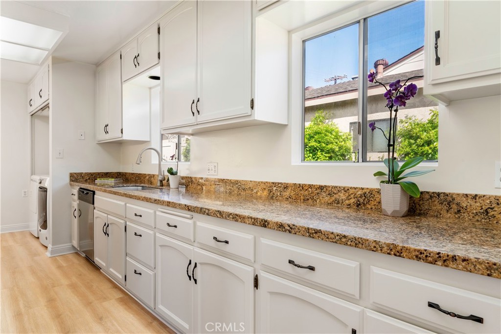 6923 E Keynote Street