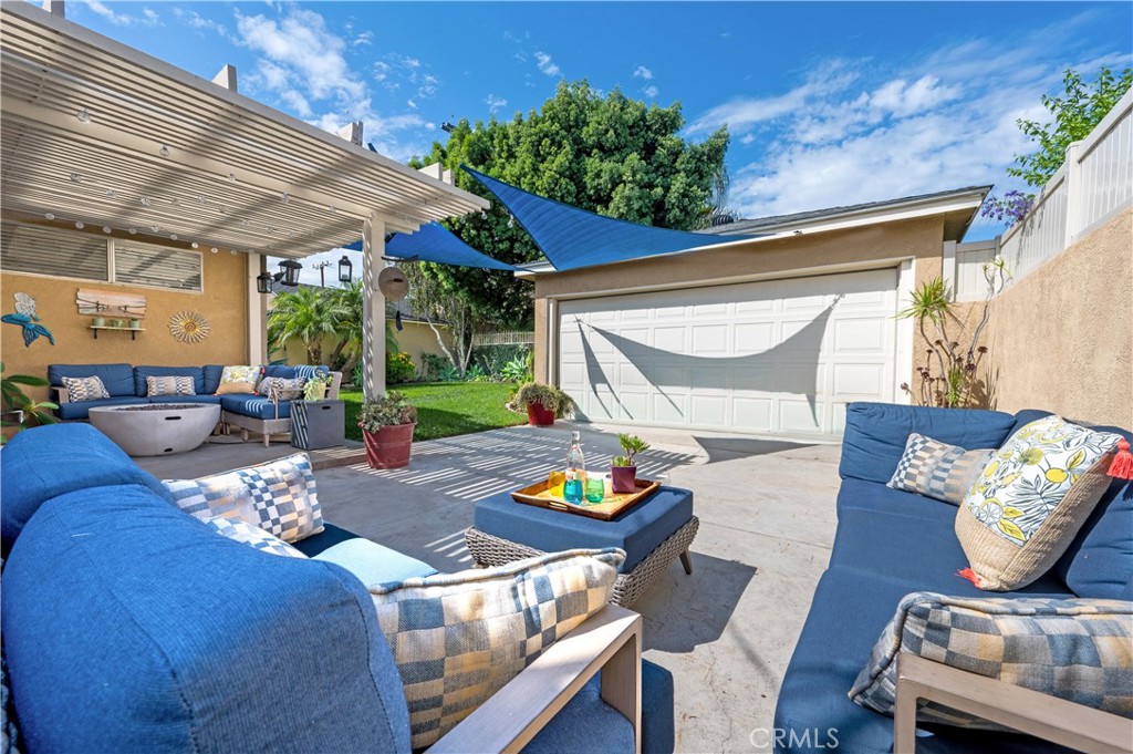 6923 E Keynote Street