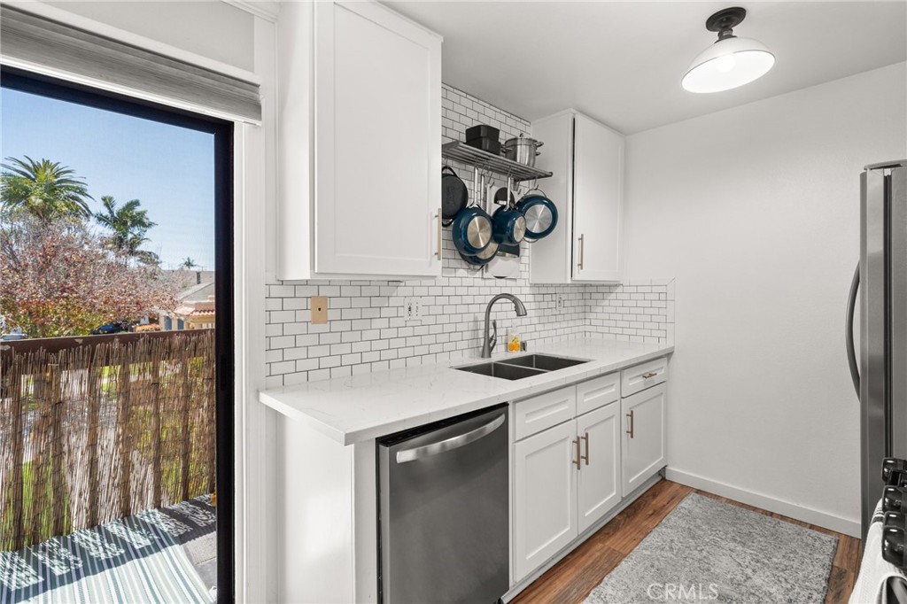 353 N Colorado Place 201