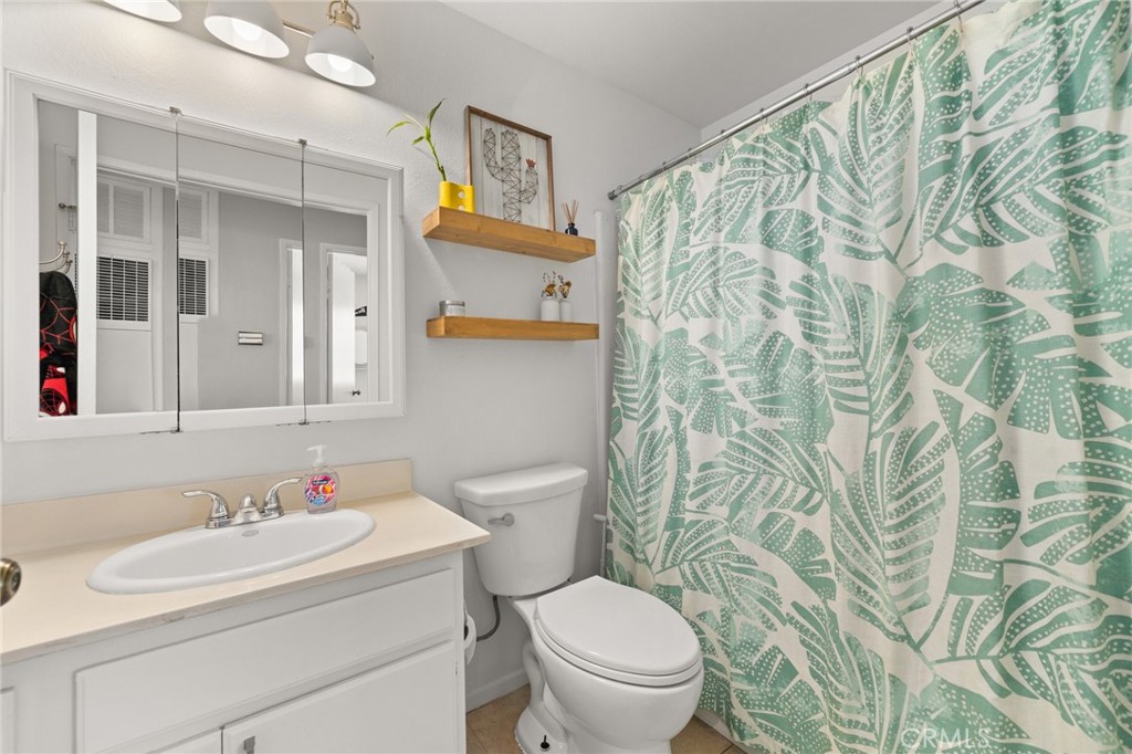 353 N Colorado Place 201