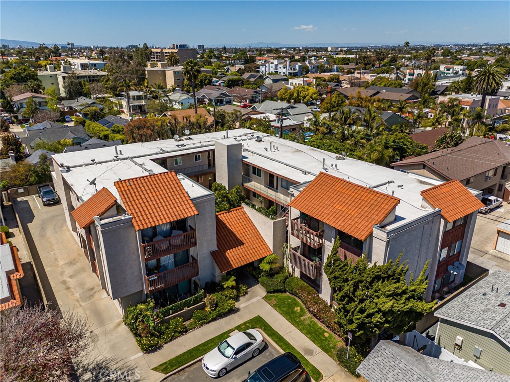 353 N Colorado Place 201