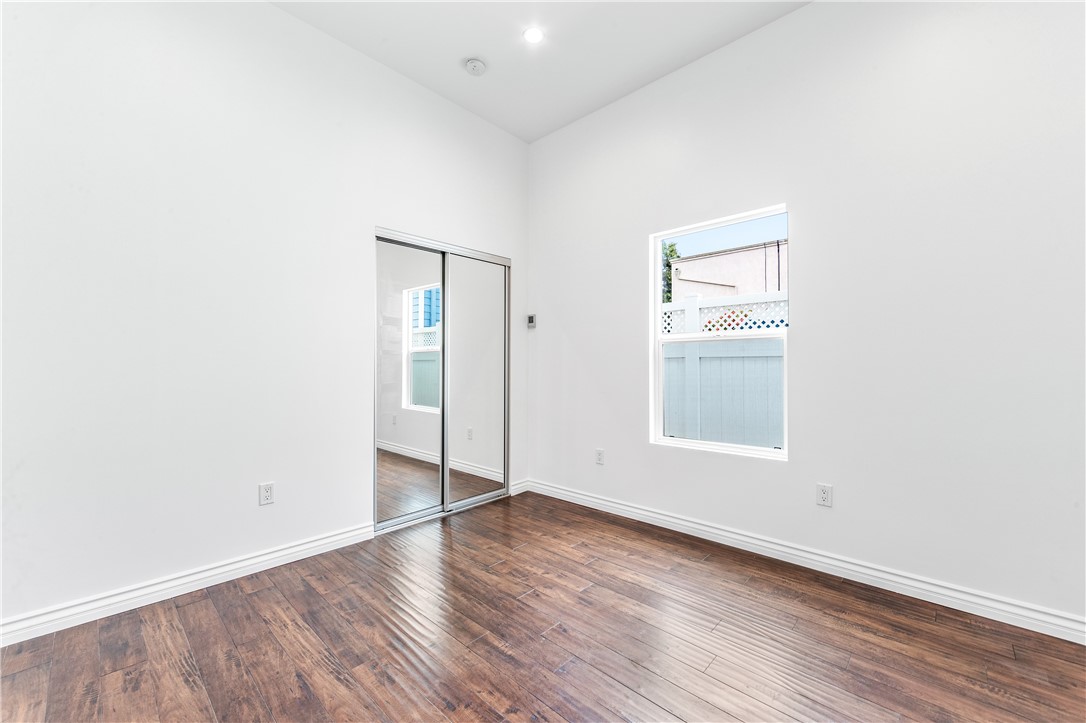 3627 E Vermont Street