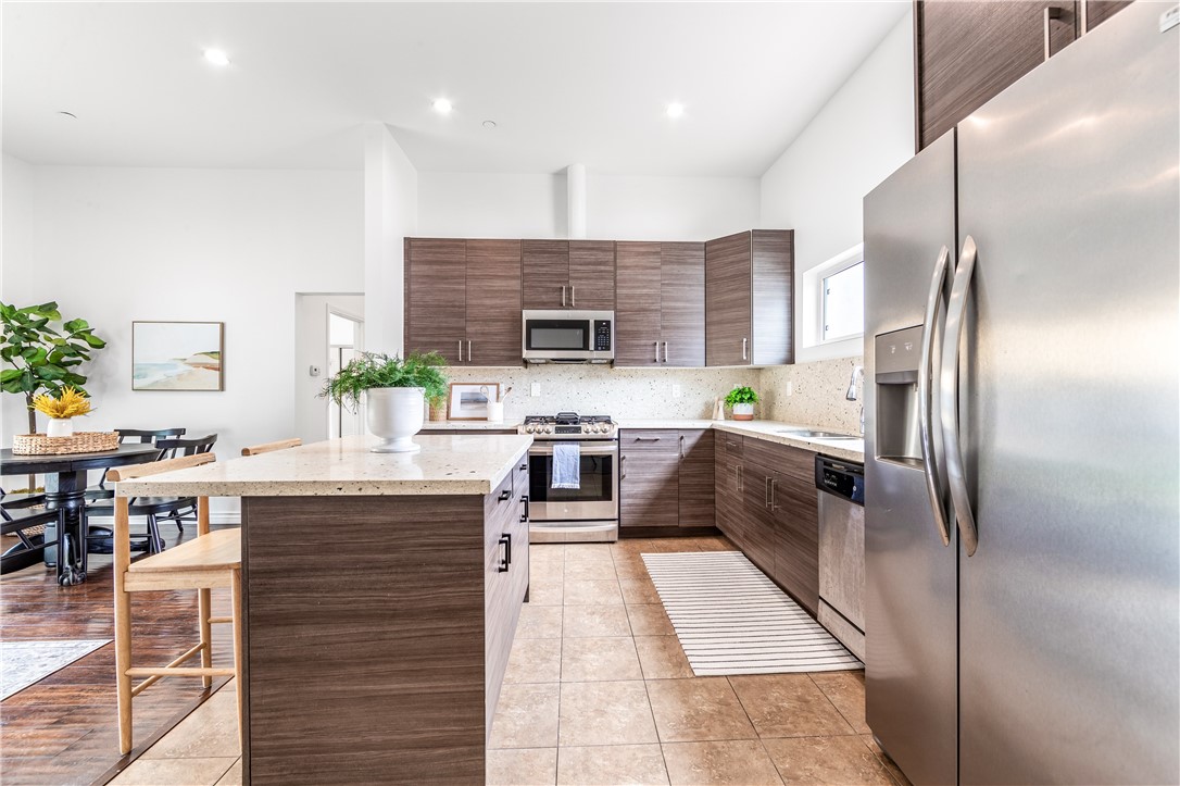 3627 E Vermont Street