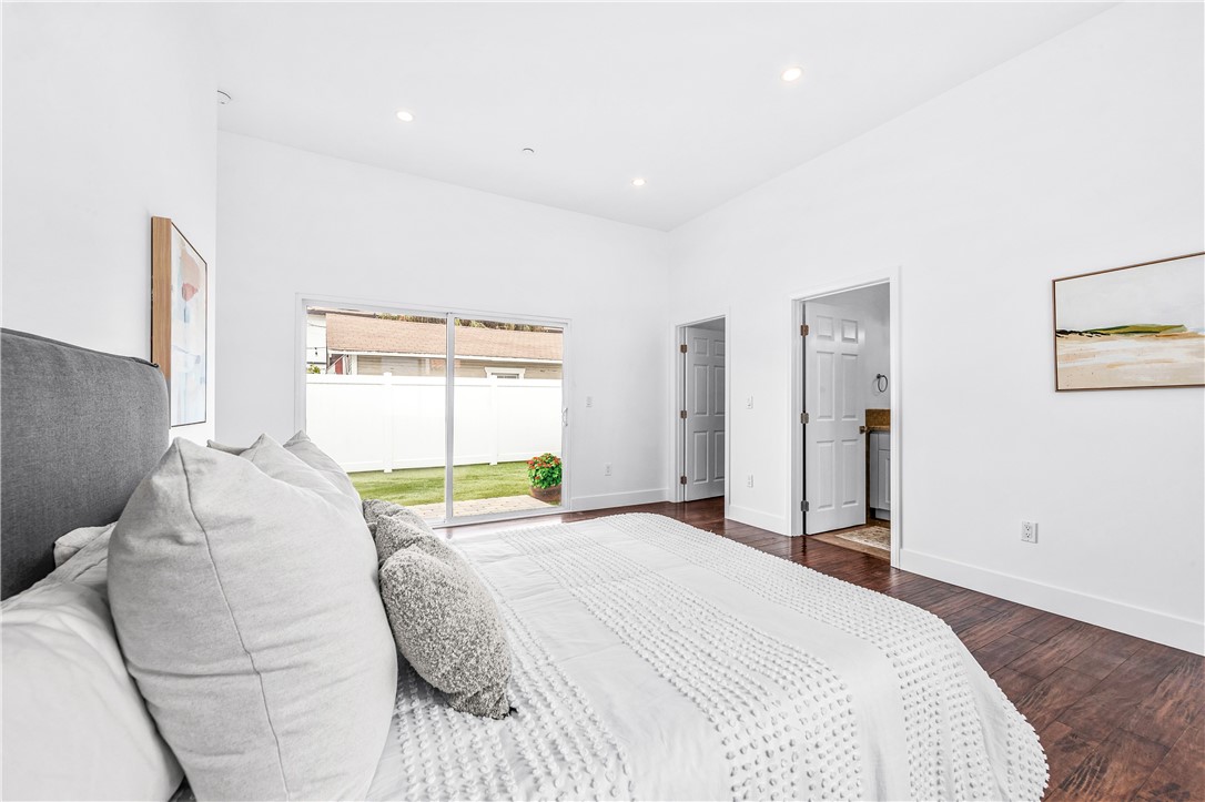 3627 E Vermont Street