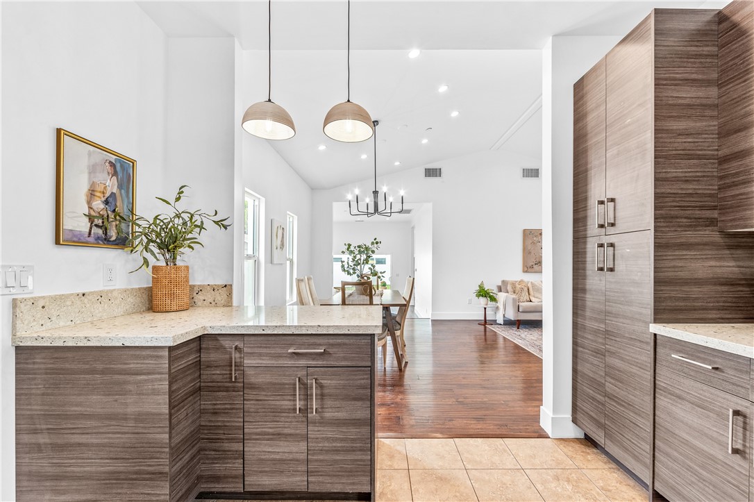 3627 E Vermont Street