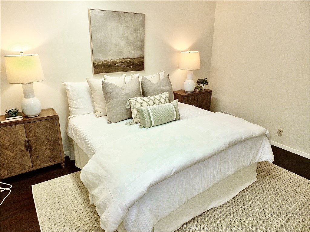 600 W Terrylynn Place