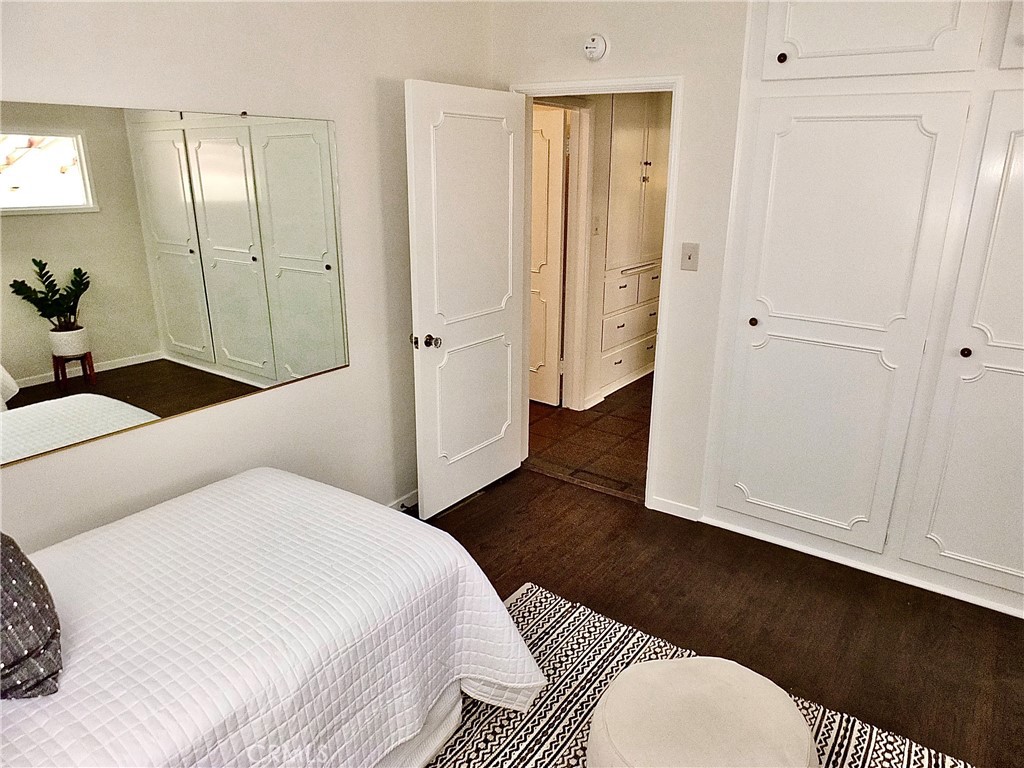 600 W Terrylynn Place