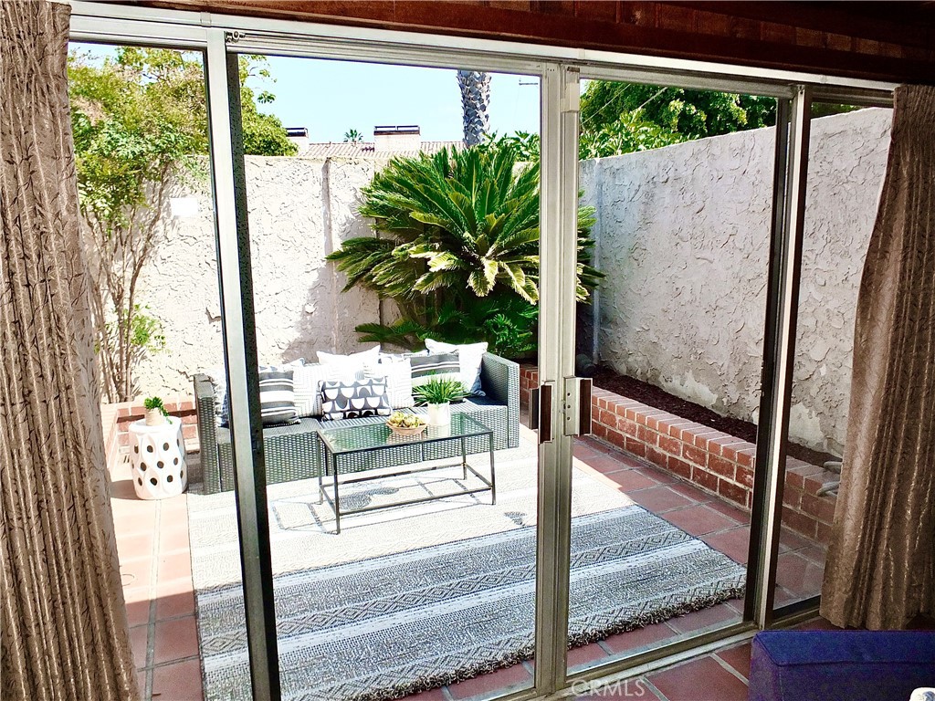 600 W Terrylynn Place