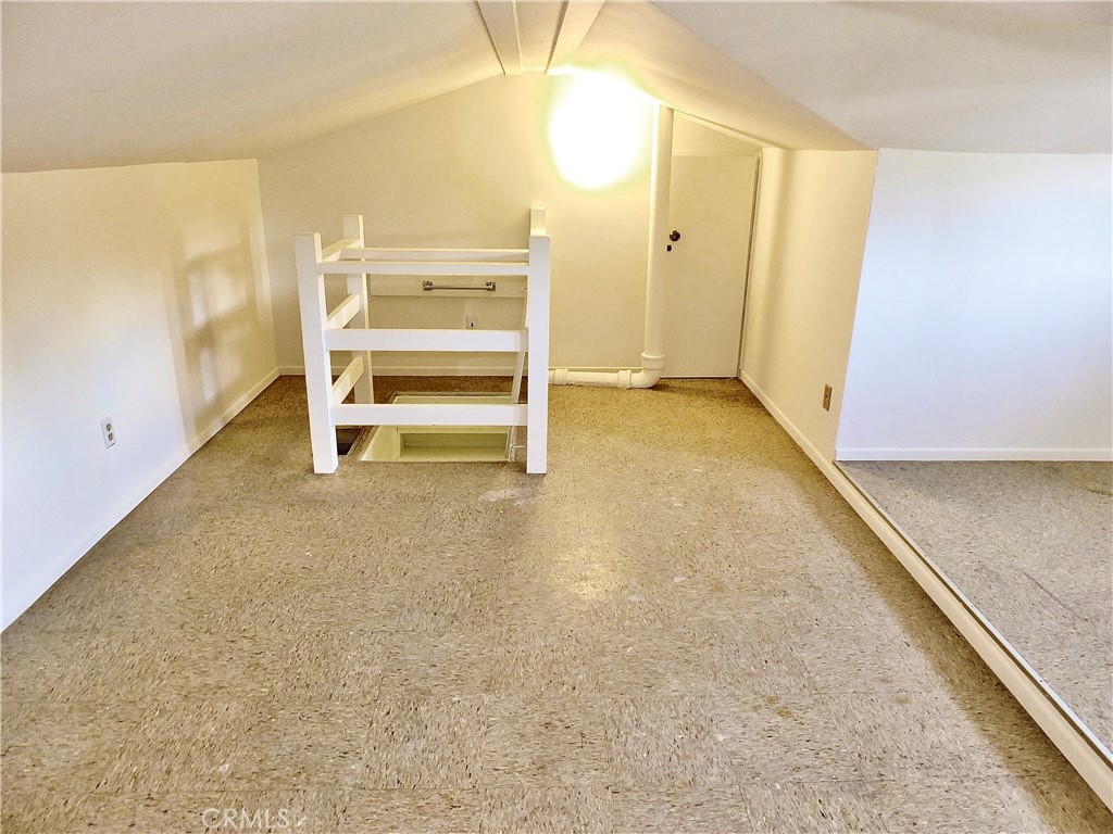 600 W Terrylynn Place