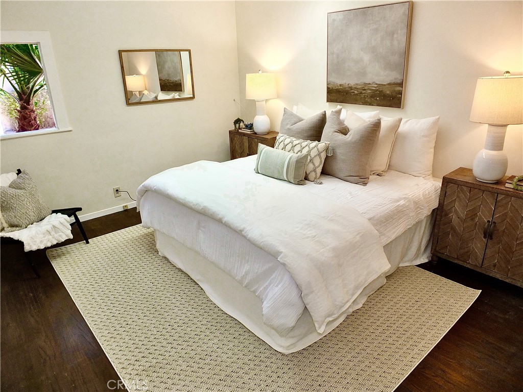 600 W Terrylynn Place