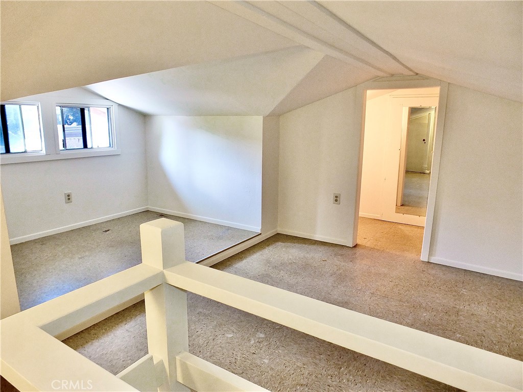 600 W Terrylynn Place