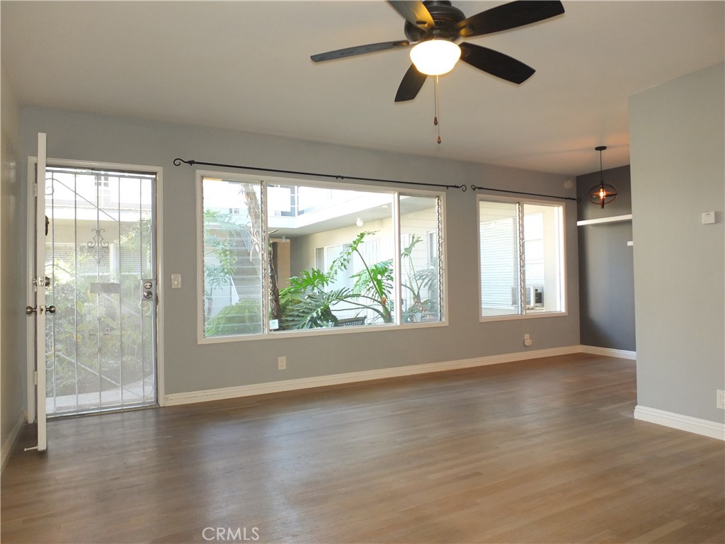 3042 E 3rd Street 15