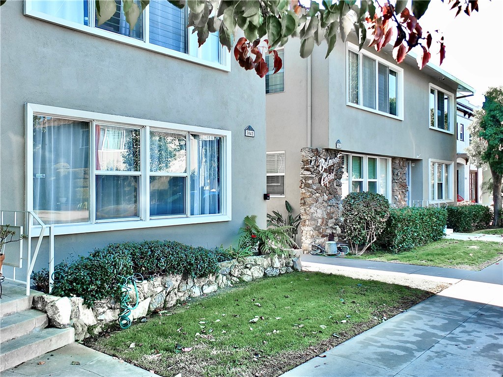 3042 E 3rd Street 15