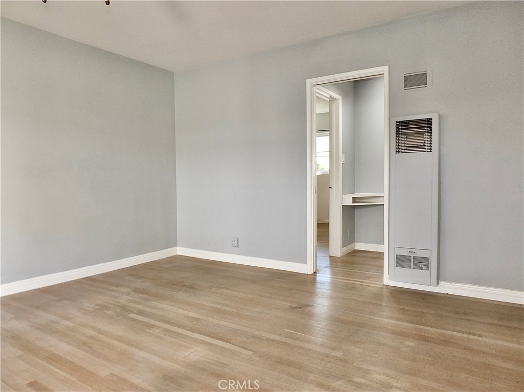 3042 E 3rd Street 15